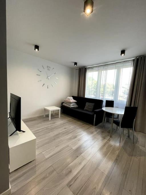 New Apartment - Near Sky Tower - 4 People - New Building - Lift Wrocław Exterior foto