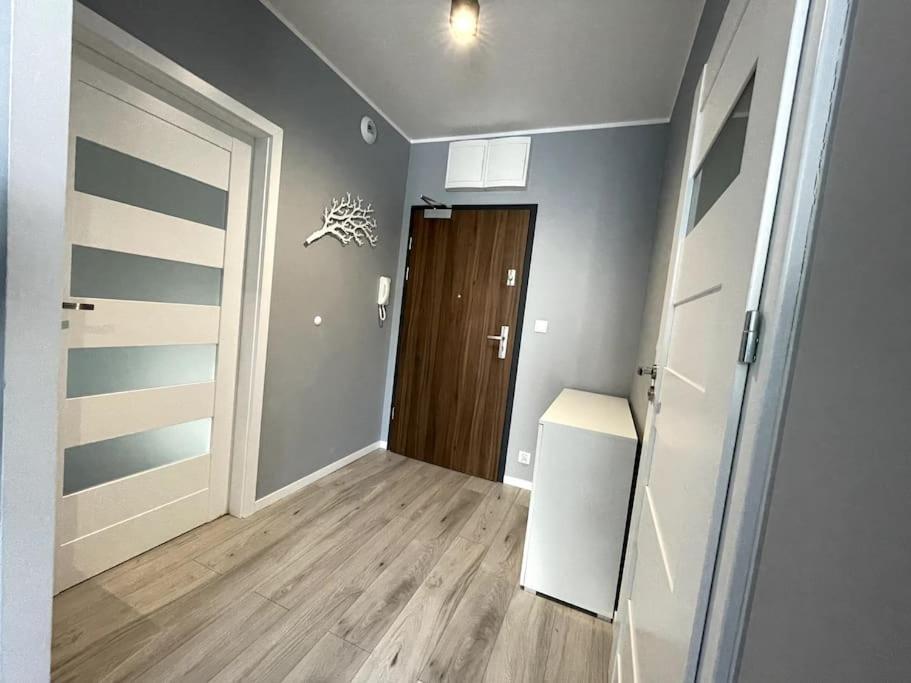 New Apartment - Near Sky Tower - 4 People - New Building - Lift Wrocław Exterior foto
